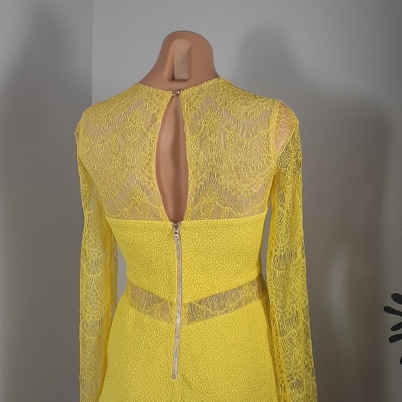 Three Floor  Yellow dress - Picture 4 of 8
